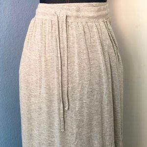 Basic Editions Long light Grey Skirt